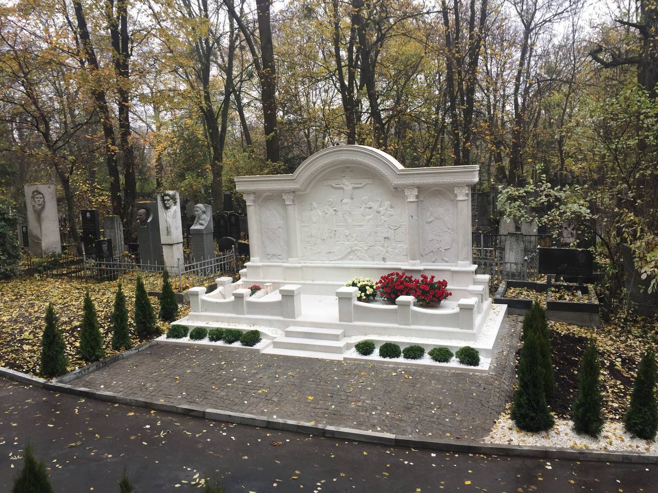 Сімейні та нестандартні місця поховання — фото 11