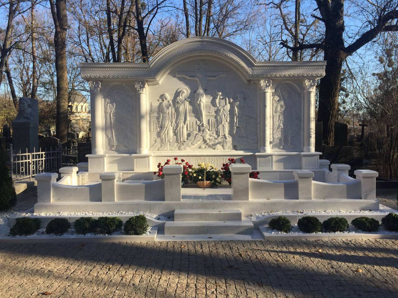 Сімейні та нестандартні місця поховання — фото 12