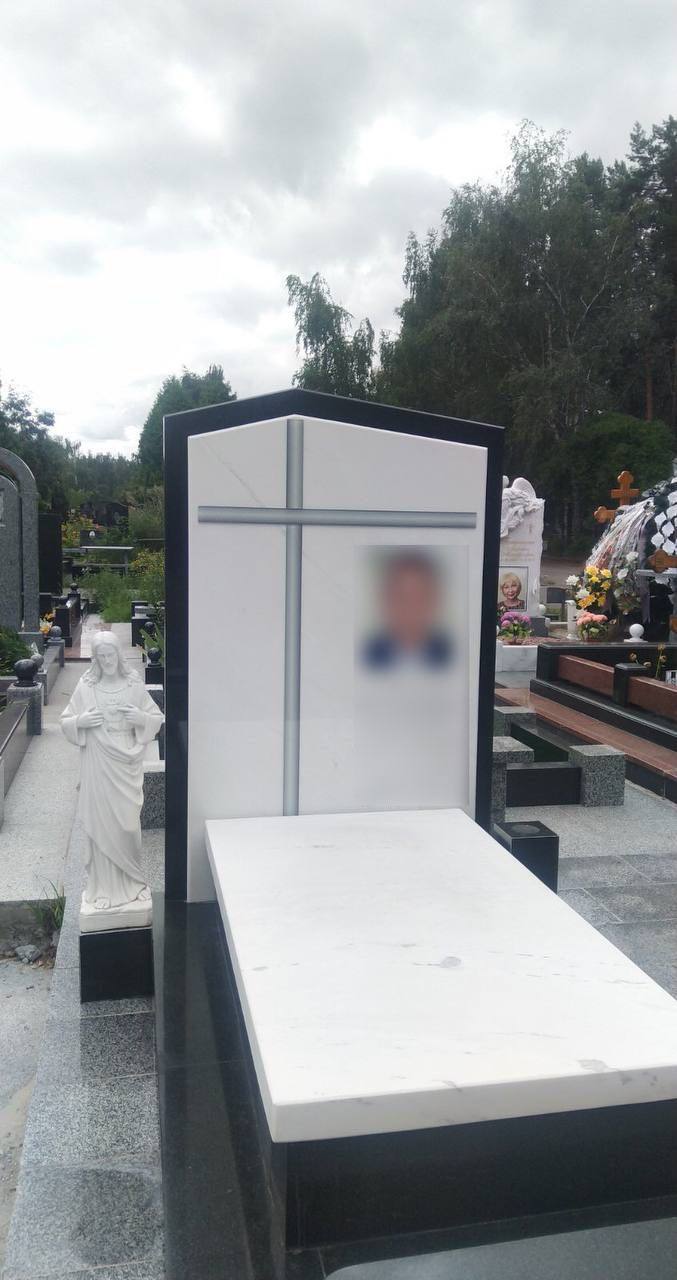 Одинарні місця поховання — фото 24